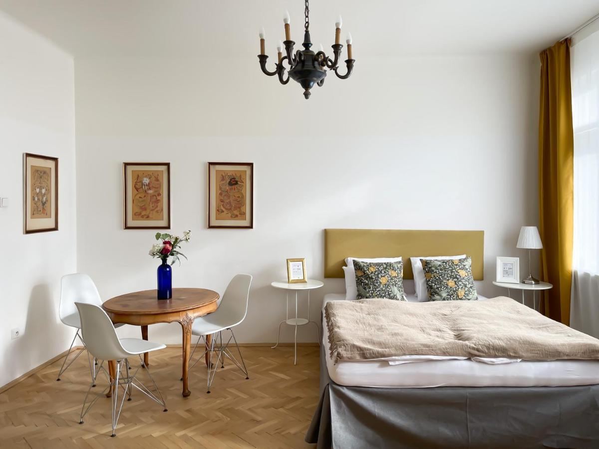Turnkey I Vintage Terrace Apartment Praha Exteriér fotografie